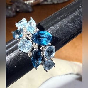 Dazzling Multiple Blue Topaz Gemstone Cluster Ring in 925, Silver Setting